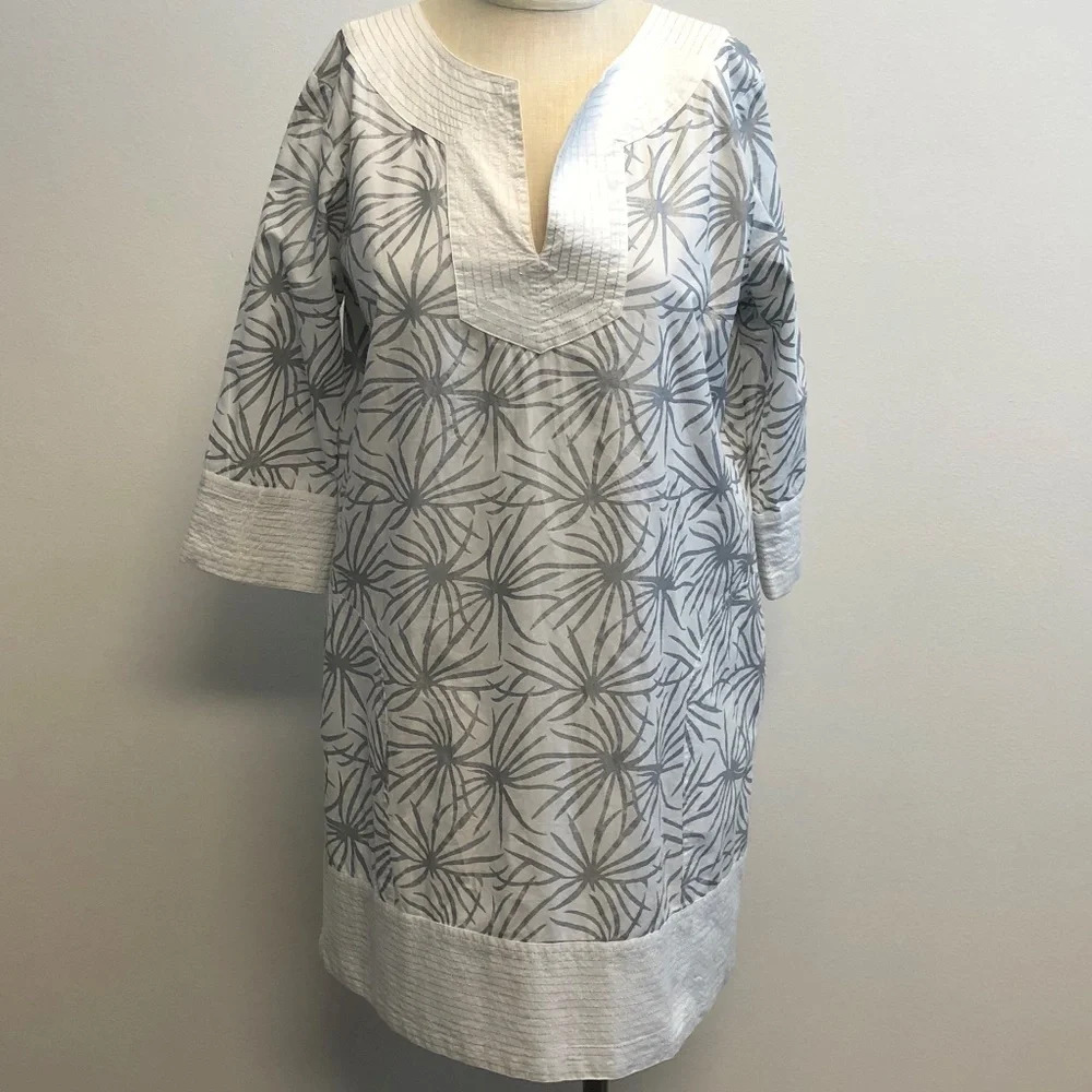 Gretchen Scott‎  White Silver Accent Tunic Shirt